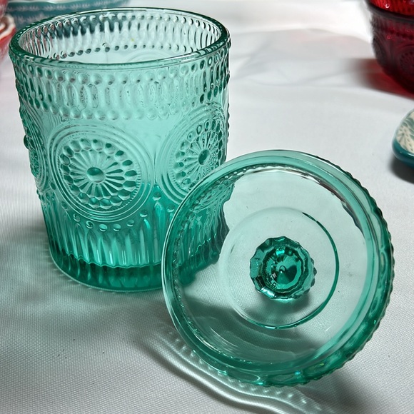 Pioneer Woman candy dish, clear green new condition. - Picture 2 of 4